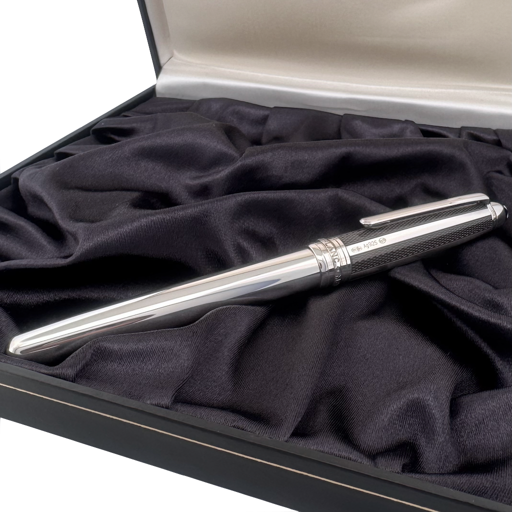 Montblanc Meisterstück Solitaire Classique 925er Silver Fibre Guilloche Fountain Pen