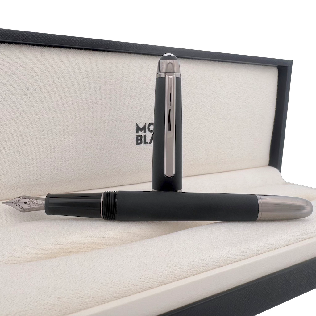 Montblanc Meisterstück Ultra Black Classique Fountain Pen