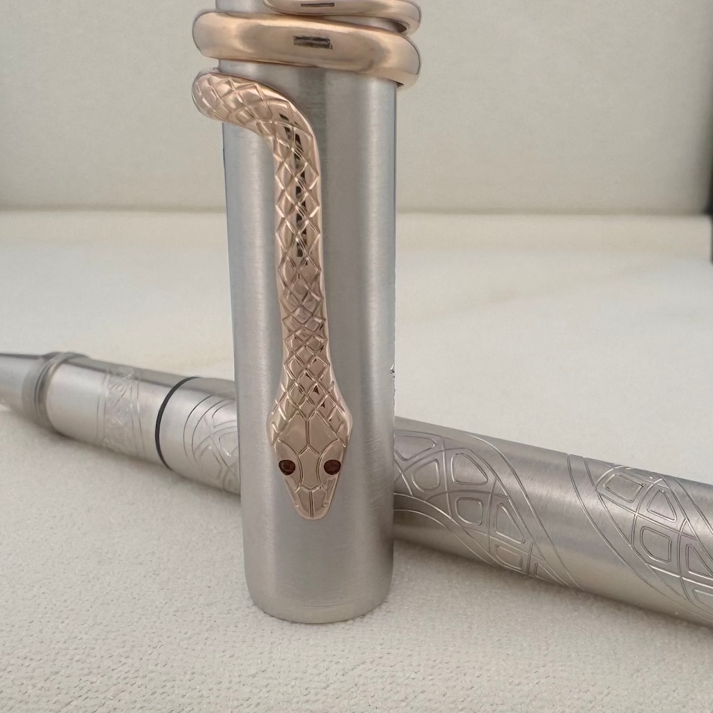 Montblanc Heritage Rouge & Noir Serpent LImited Edition 1906 Rollerball