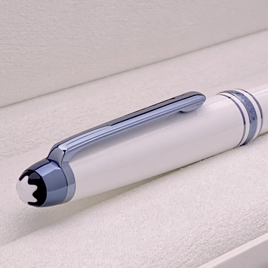 Montblanc Meisterstück Glacier Resin Classique Ballpoint Pen