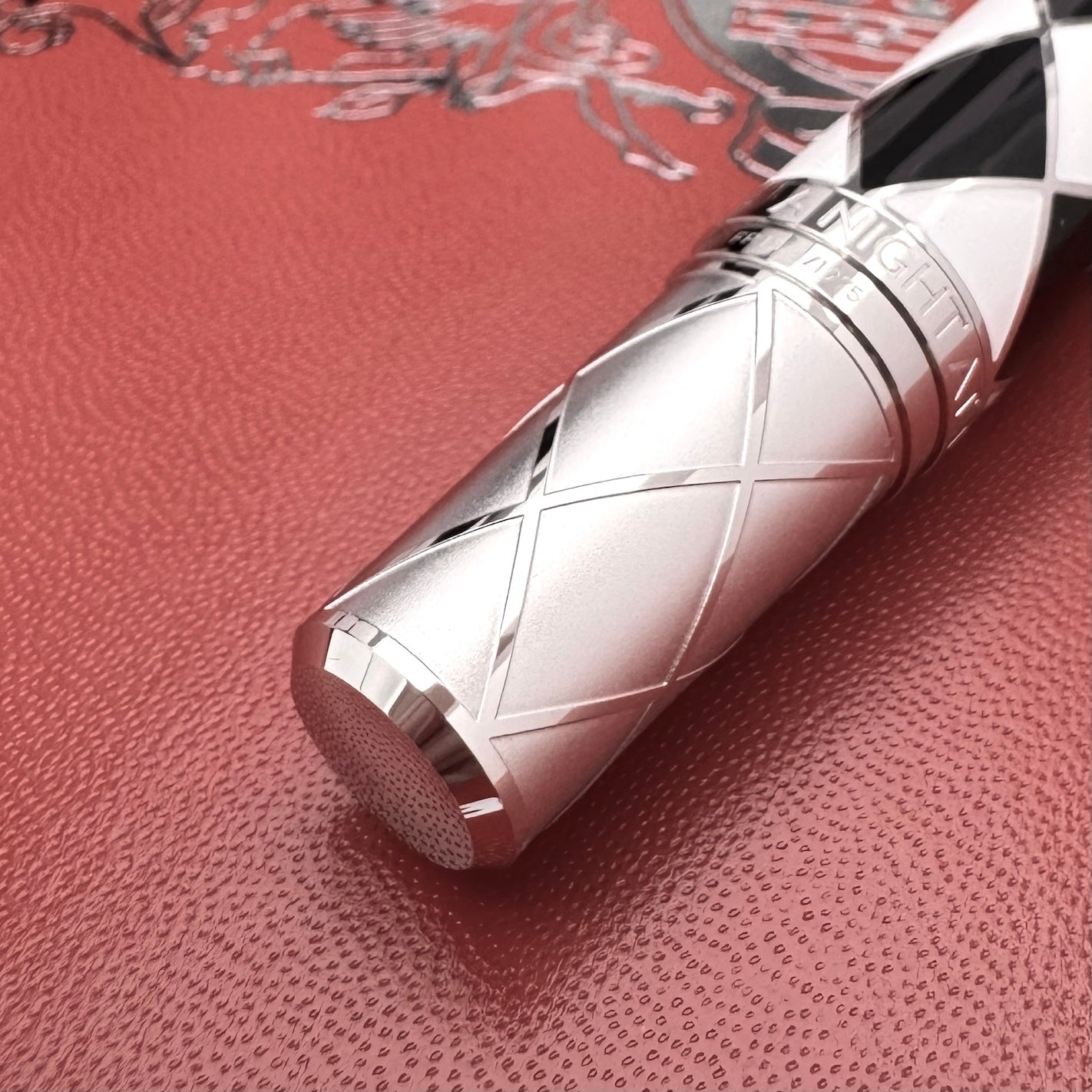 Montblanc Great Characters Limited Edition 1975 Homage to Queen Rollerball