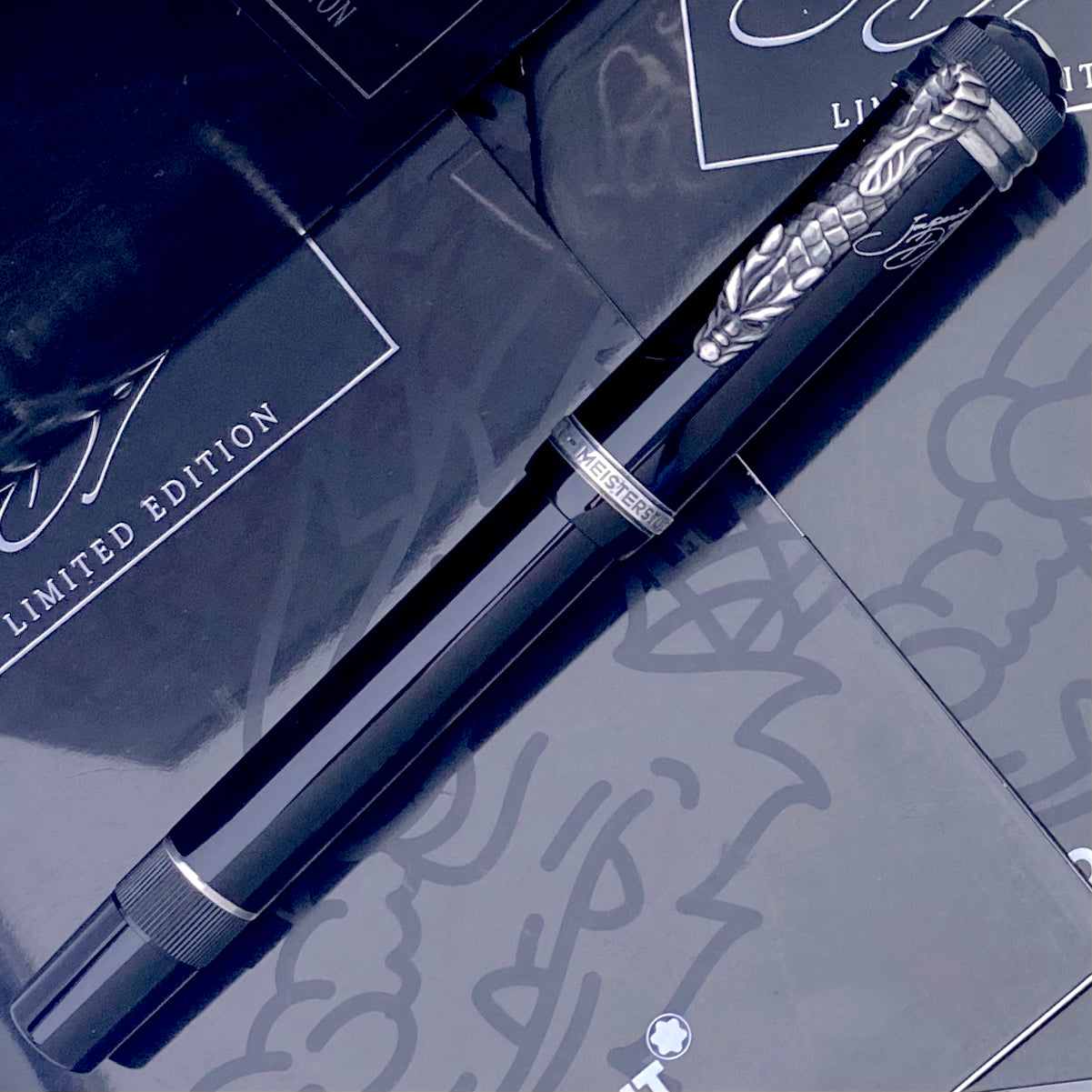 Montblanc Writers Edition Imperial Dragon Füllfederhalter