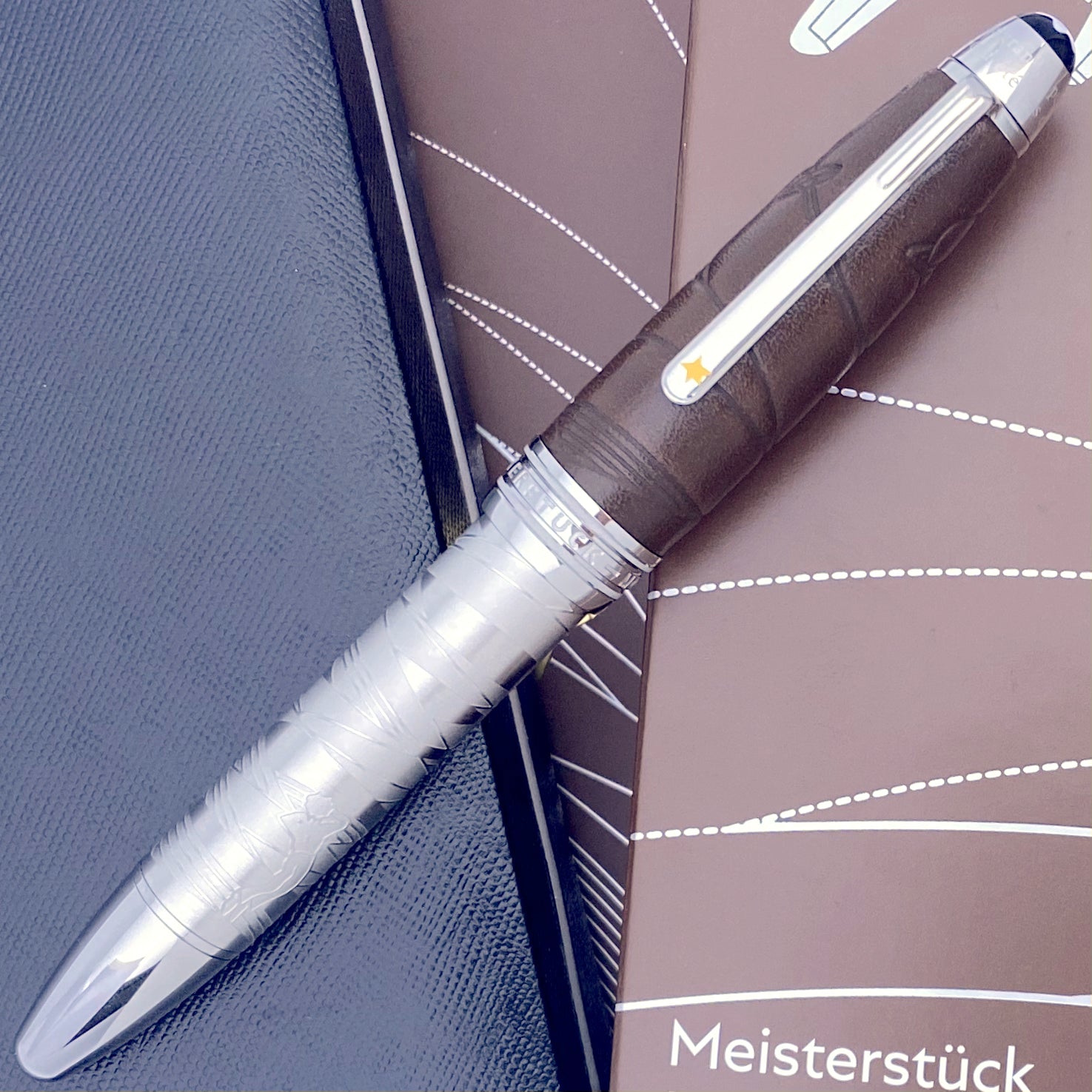 Montblanc Meisterstück Solitaire Le Petit Prince Aviator LeGrand Rollerball - penfabrik