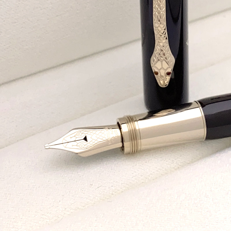 Montblanc Heritage Collection Rouge & Noir Tropic Brown Fountain Pen