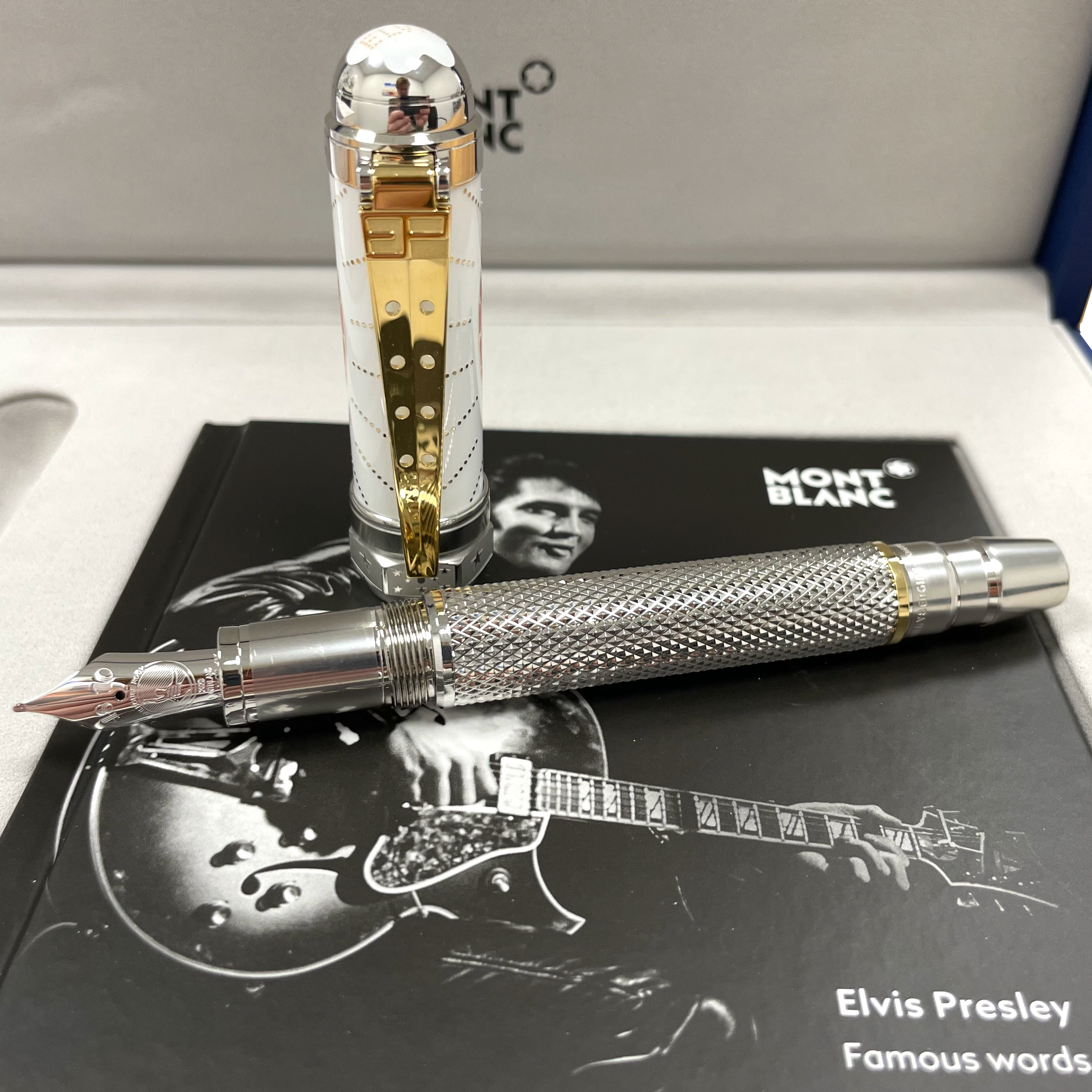 Montblanc Great Characters Limited Edition Elvis Presley 1935 Füllfederhalter - penfabrik