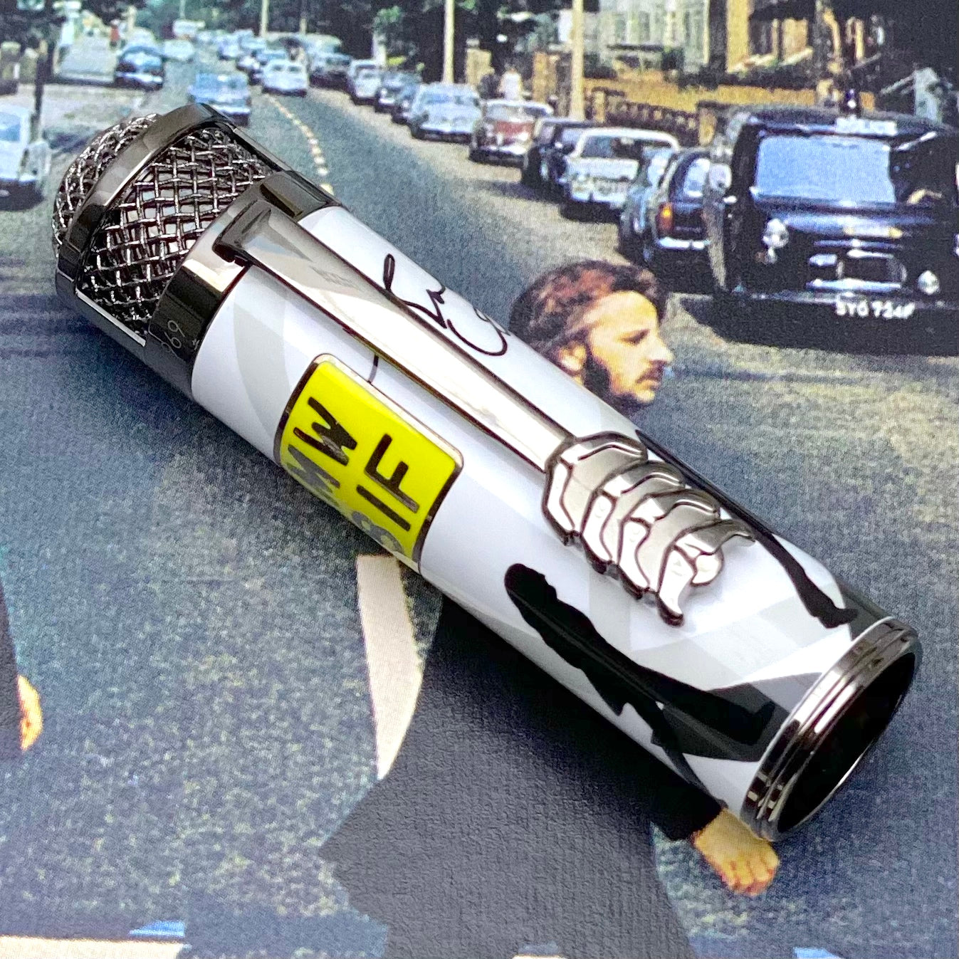 Montblanc Great Characters The Beatles 1969 Limited Edition Füllfederhalter - penfabrik