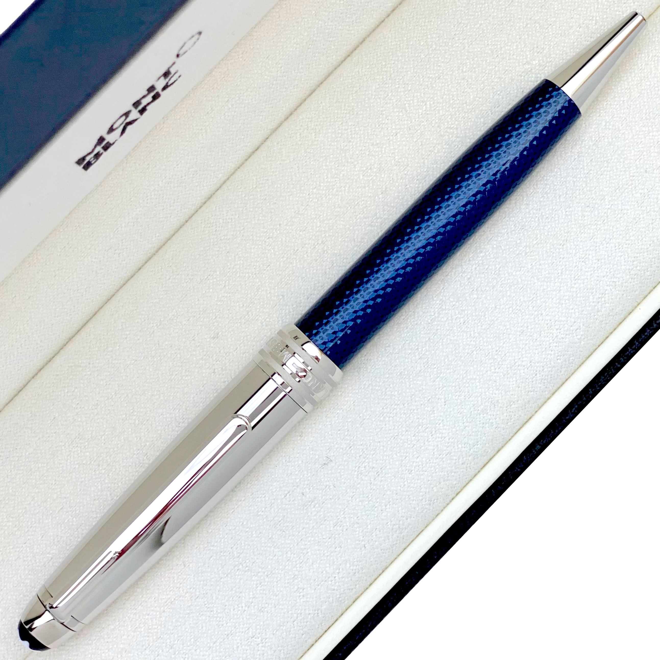 Montblanc Meisterstück Solitaire Blue Hour Doué Classique Kugelschreiber