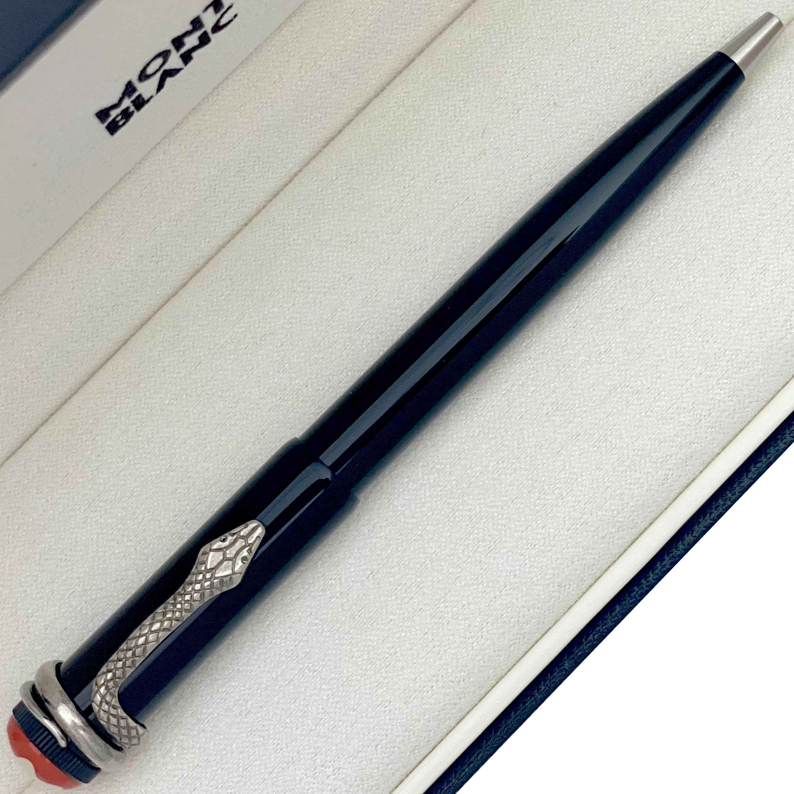 Montblanc Heritage Rouge et Noir Collection Special Edition Kugelschreiber - penfabrik