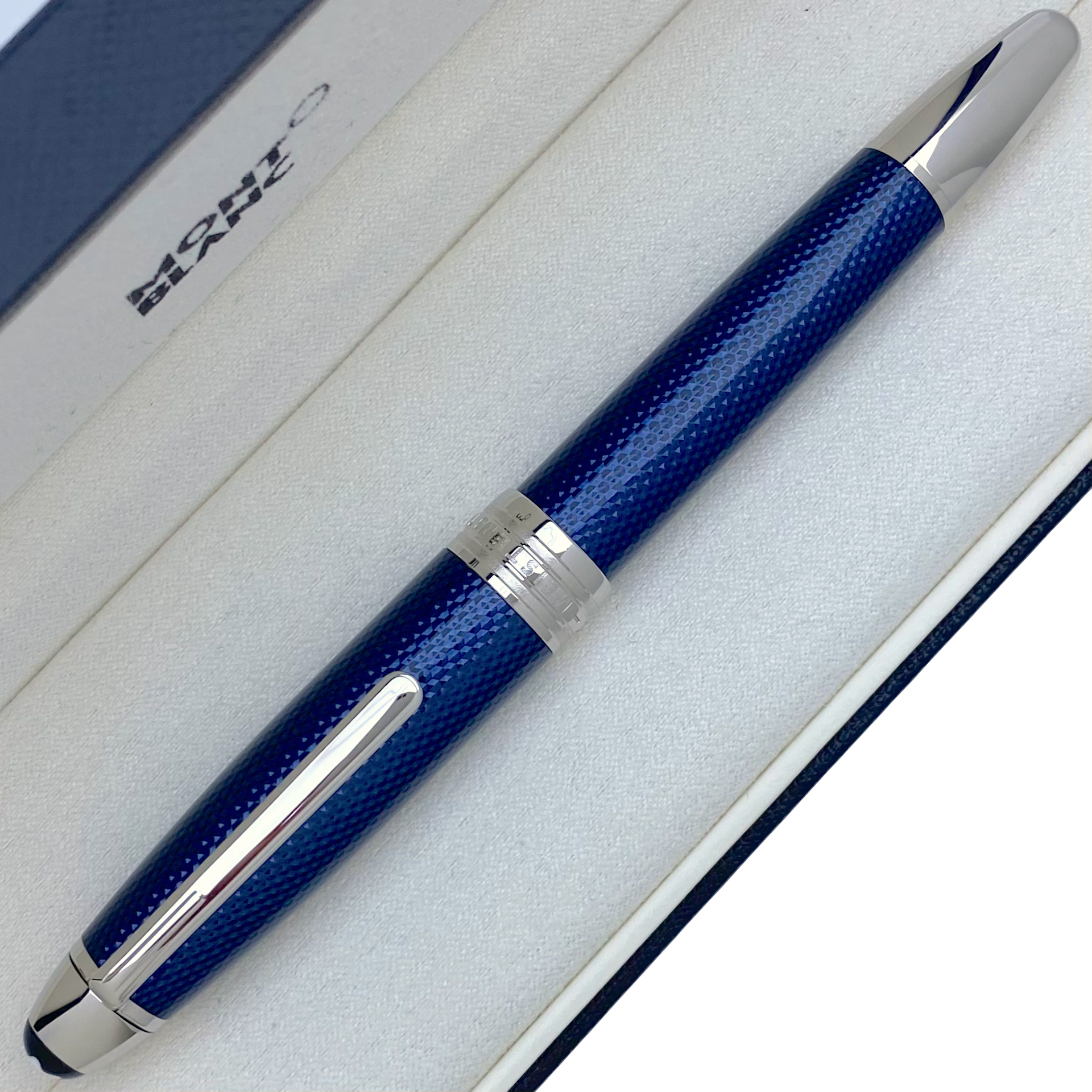 Montblanc Meisterstück Solitaire Blue Hour LeGrand Füllfederhalter - penfabrik