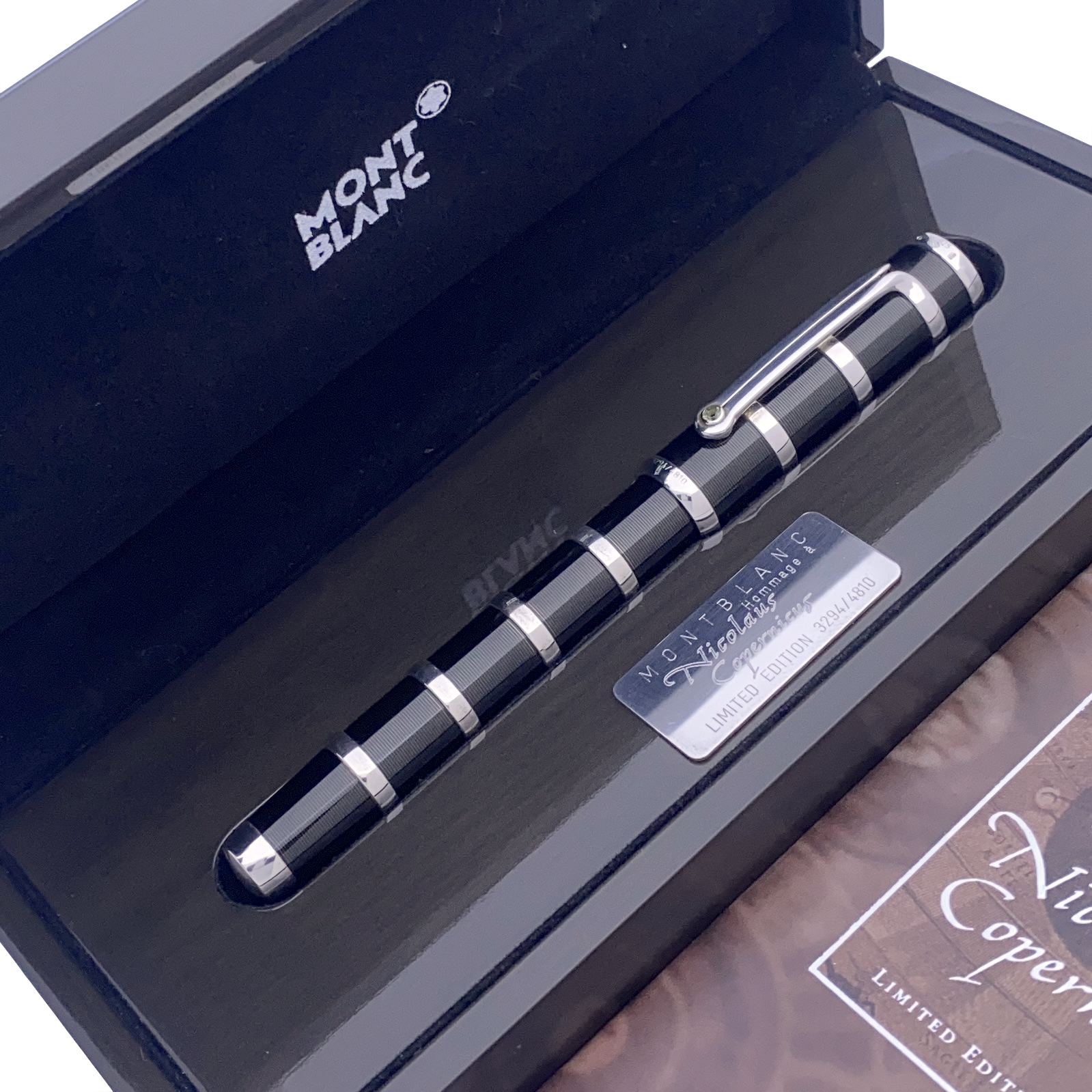 Montblanc Nicolaus Copernicus 4810 Füllfederhalter Patron of Art - penfabrik