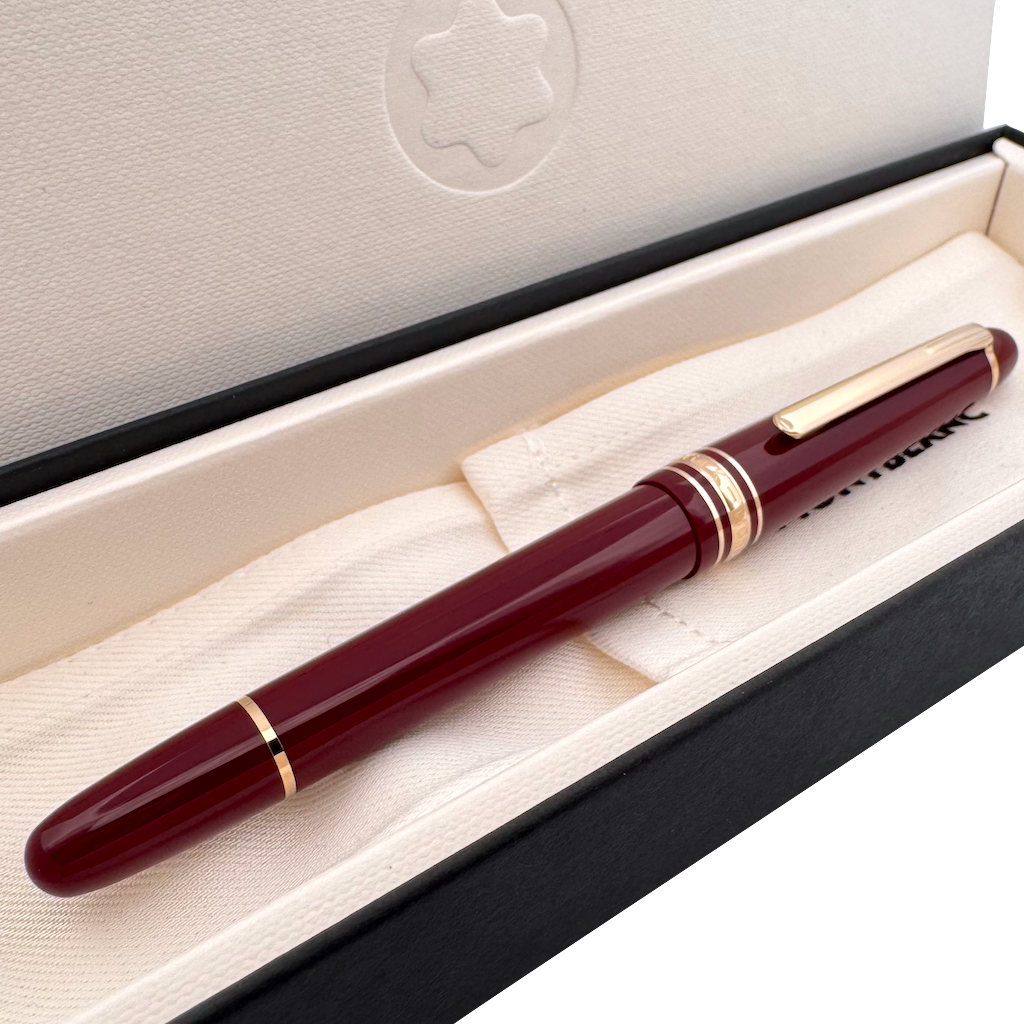 Montblanc Meisterstück Burgundy Classique Fountain Pen