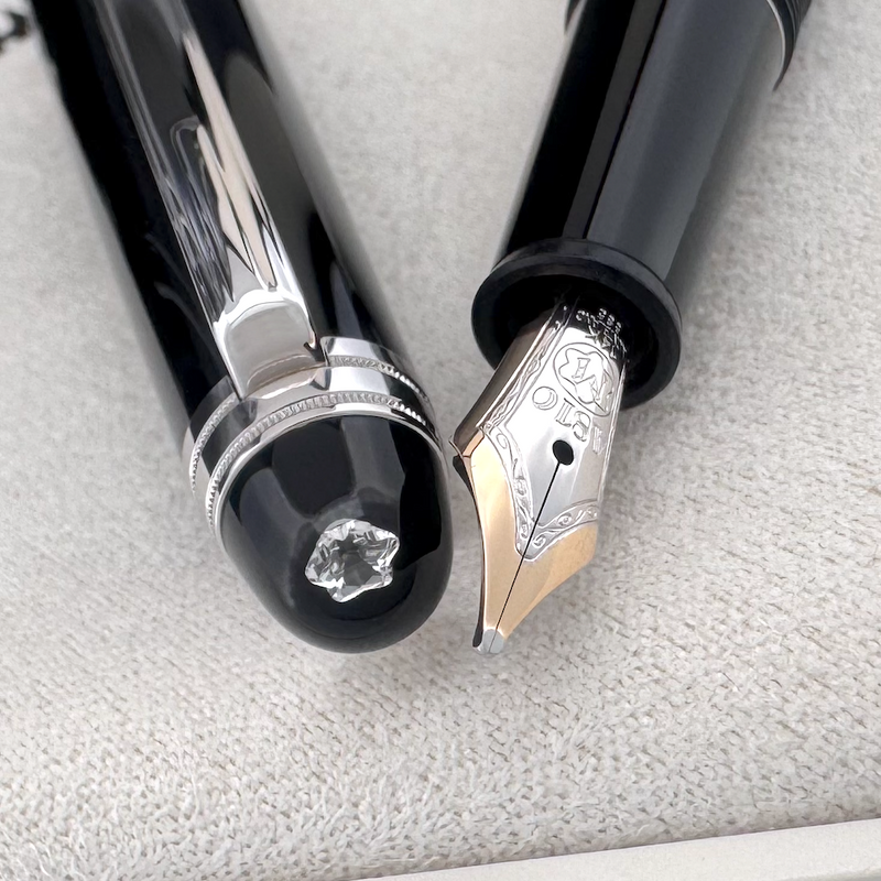 Montblanc Meisterstück Diamond Platinum-Coated Classique Fountain Pen