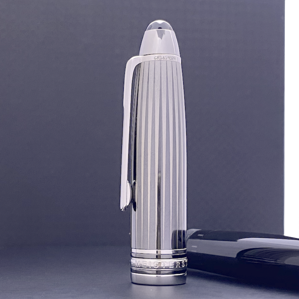 Montblanc Meisterstück Solitaire LeGrand Black & White Doue Fountain Pen