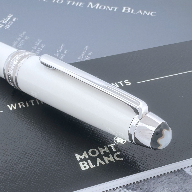 Montblanc Meisterstück Solitaire Tribute to the Montblanc Midsize Ballpoint Pen - SALE