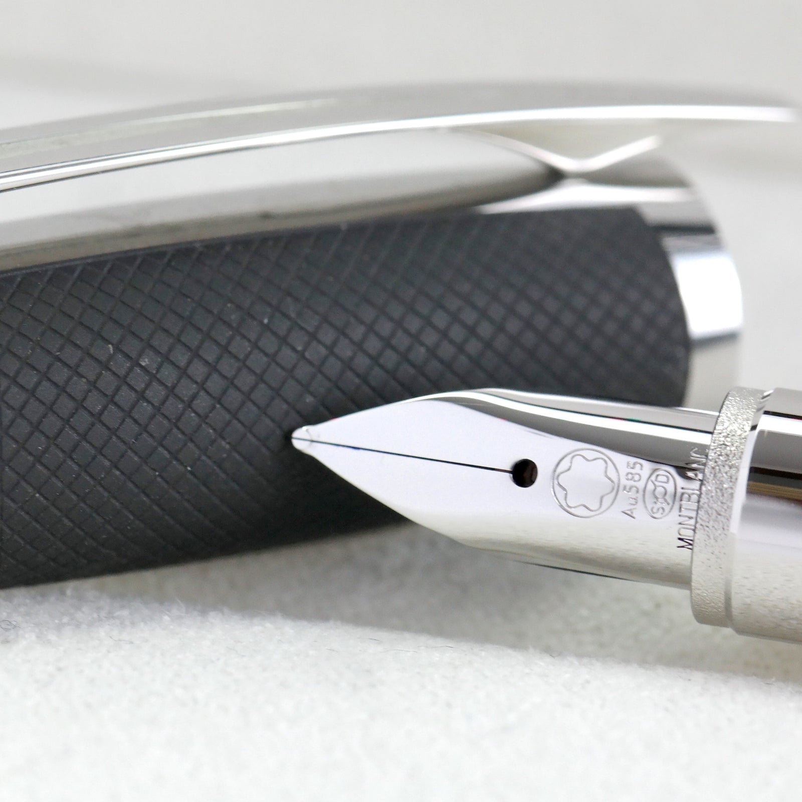 Montblanc StarWalker Extreme Steel Fountain Pen penfabrik