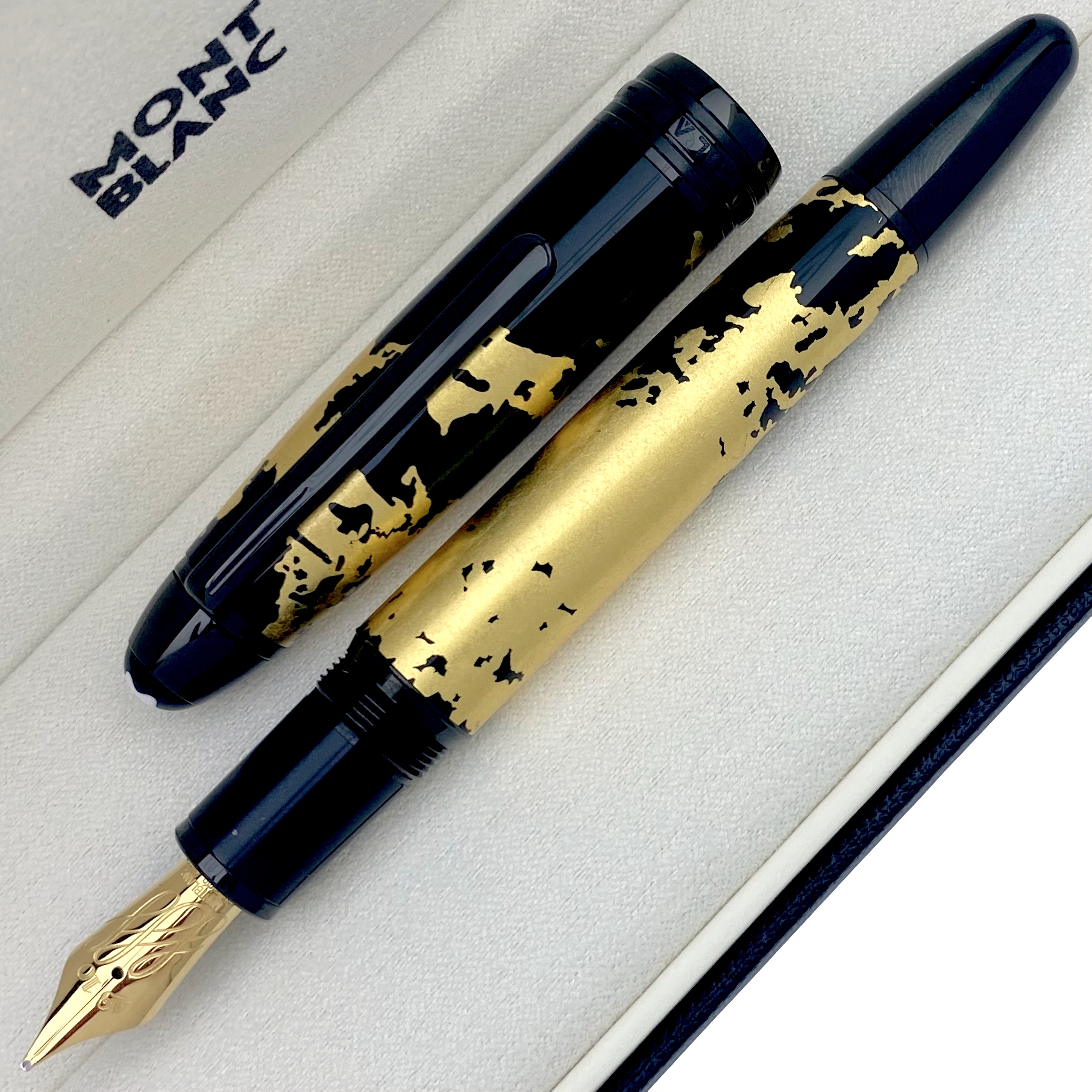 Montblanc Meisterstück Solitaire Calligraphy Gold Leaf Flex nib Füllfederhalter - penfabrik