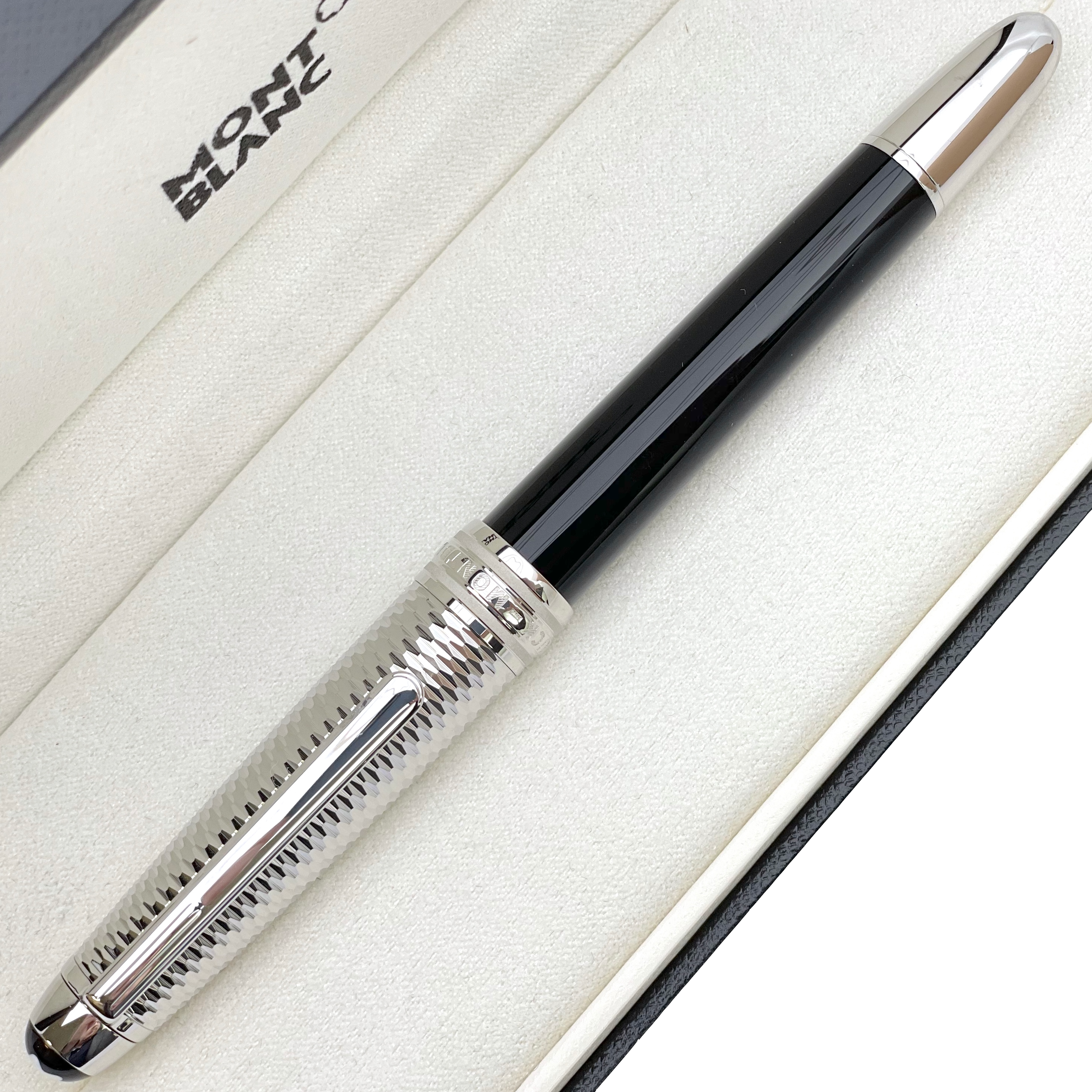 Montblanc Meisterstück Solitaire Geometric Dimension Classique Füllfederhalter Doué - penfabrik