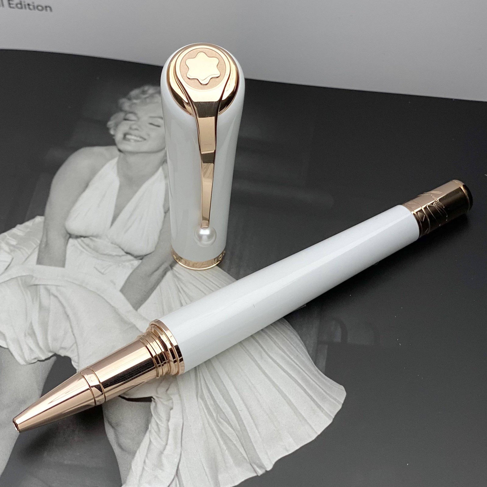 Montblanc Muses Edition Marilyn Monroe Pearl Rollerball Pen penfabrik