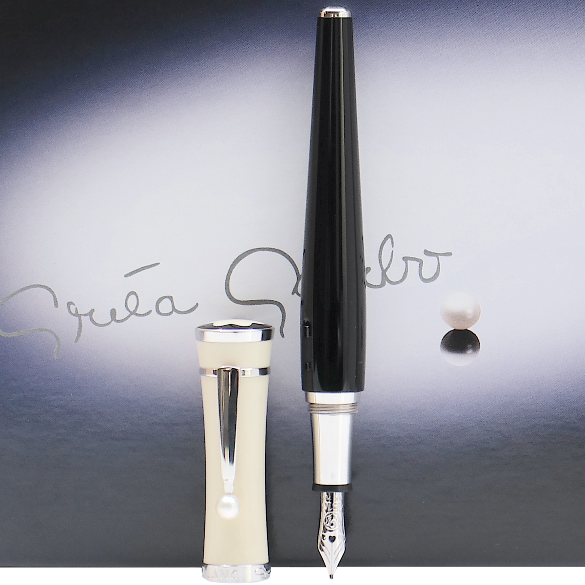 Montblanc Muses Edition Greta Garbo Fountain Pen